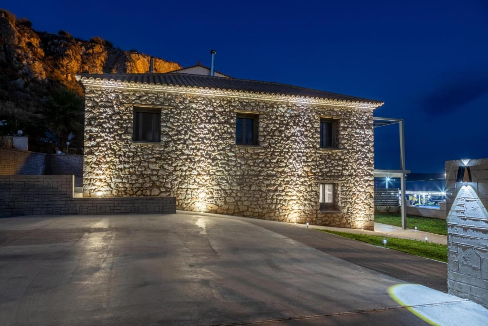 Vivari Stone House 外观 照片